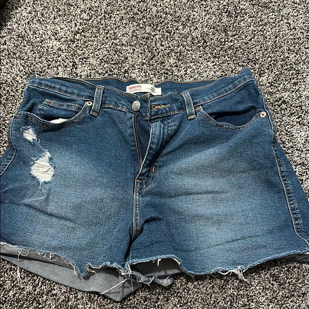 Levi shorts